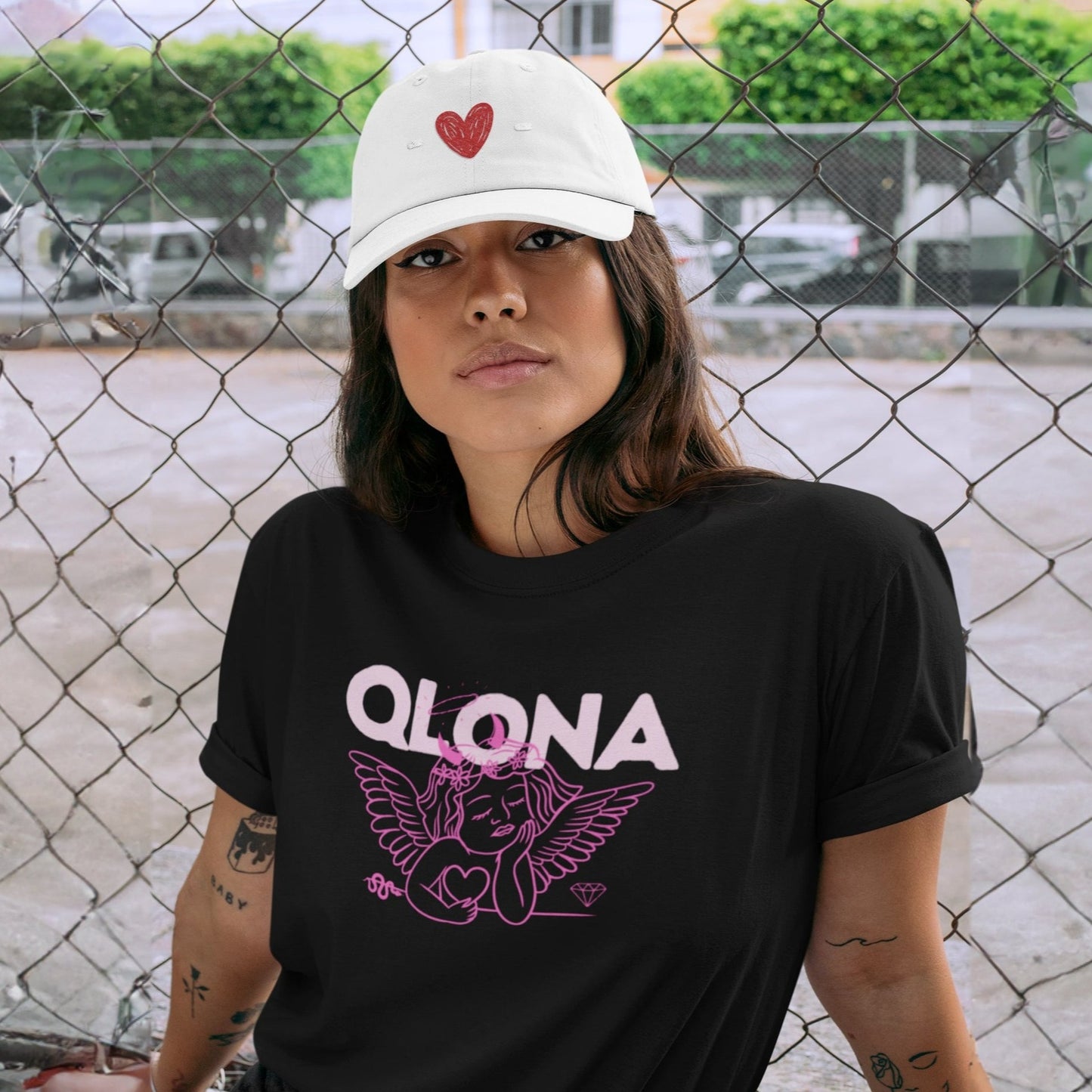 QLONA (Women)